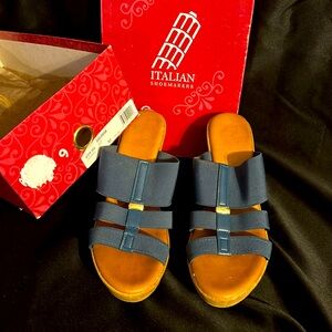 Super comfy blue elastic with gold accent wedges